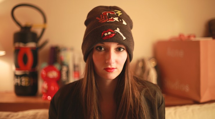 Bonnet patch H&M & Bomber Zara – Eléonore Terzian – Photographe © Victor Schnetzer – eleonoreterzian.com