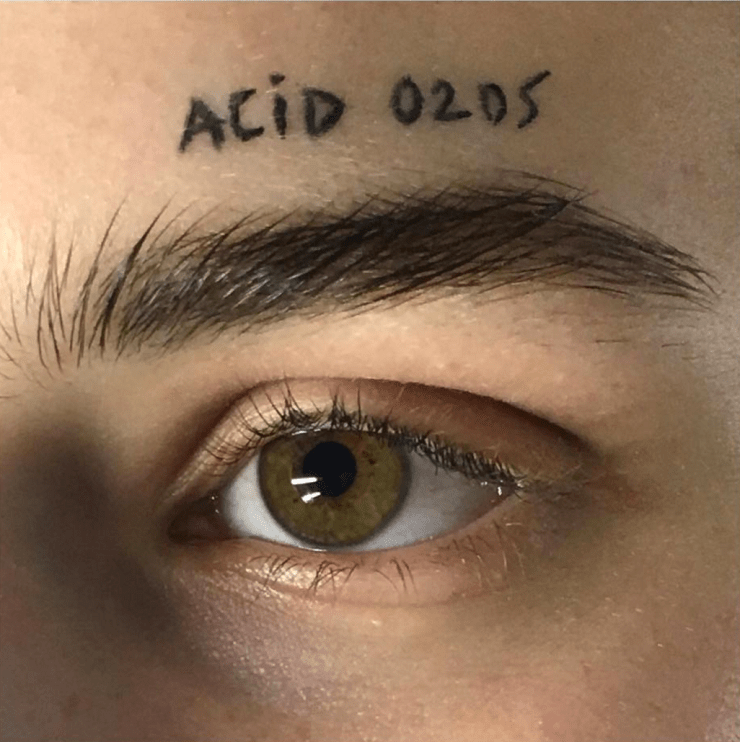 Instagram @violette_fr