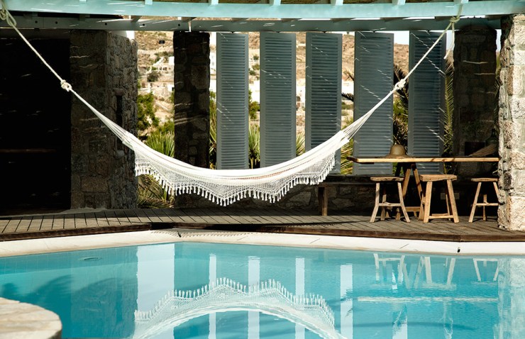 www.milkmagazine.net/mykonos-luxe-boheme-au-san-giorgio-hotel