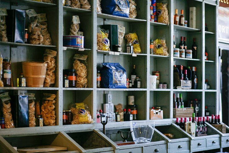 Pizzeria Fabbrica con cucina - lafabbricapizzeria.it