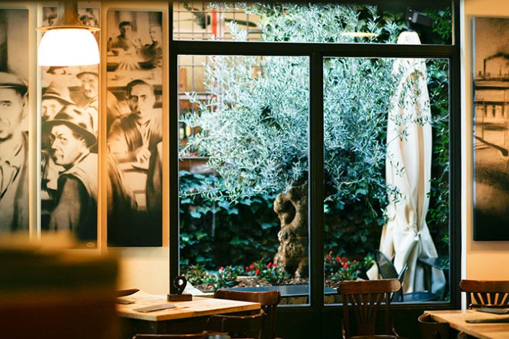 Pizzeria Fabbrica con cucina - lafabbricapizzeria.it